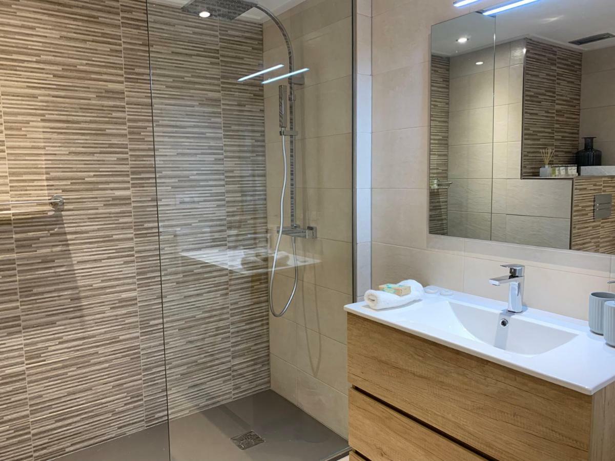 Nuevo Y Lujoso Apartamento En Marbella Centro A Pie De Playa 625 Eksteriør bilde